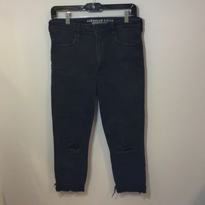 AEO High Rise Black Distressed Crop Jegging